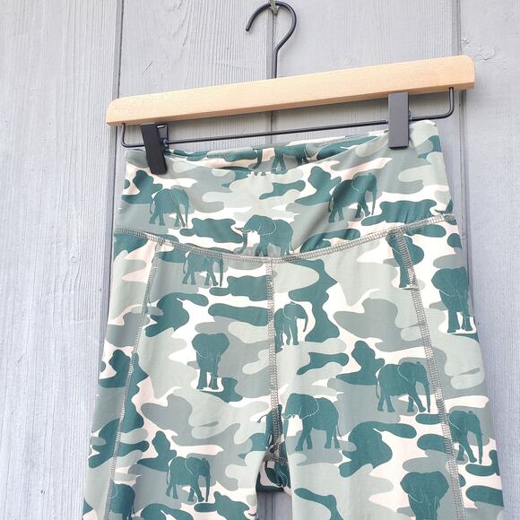 Ivory Ella Esma Camo Legging Elephant Print - Green Women's Size Small - Picture 5 of 16